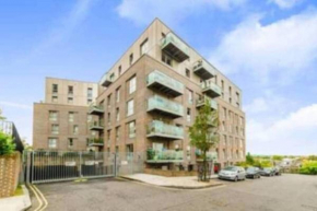 Luxury 2 bedroom apartment in Central London with free Parking